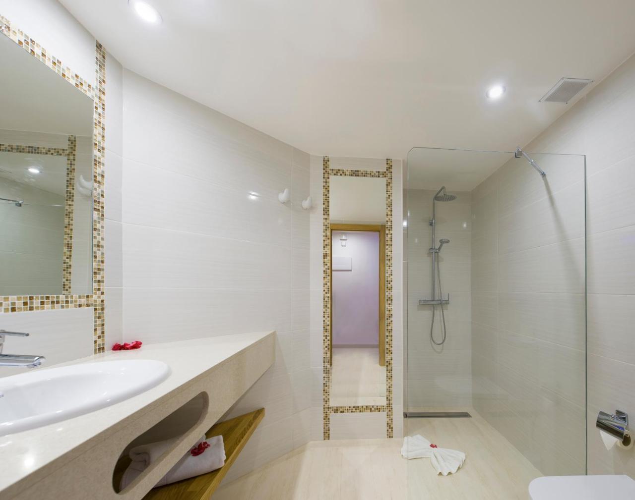 My Way Luxury Ibiza Studio - Ab Group Playa d'en Bossa Dış mekan fotoğraf