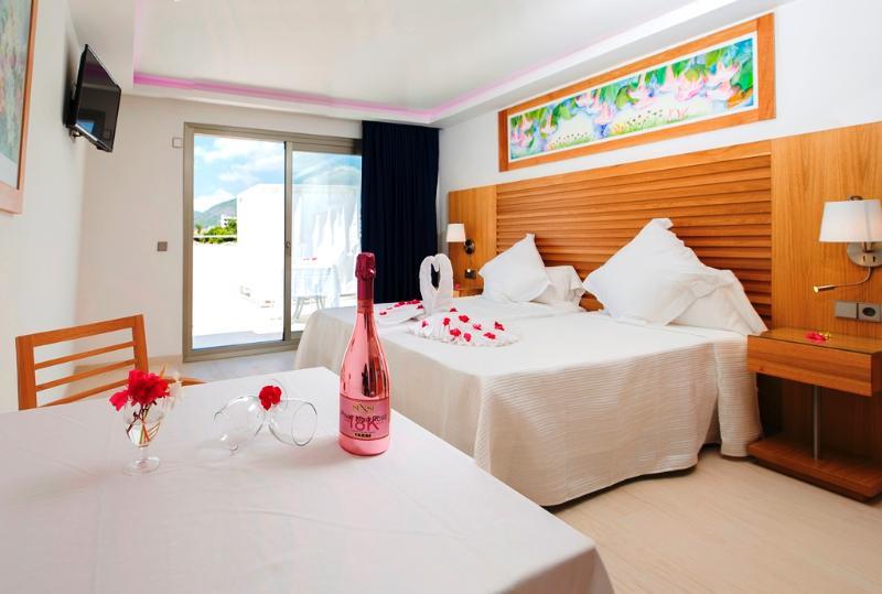 My Way Luxury Ibiza Studio - Ab Group Playa d'en Bossa Dış mekan fotoğraf