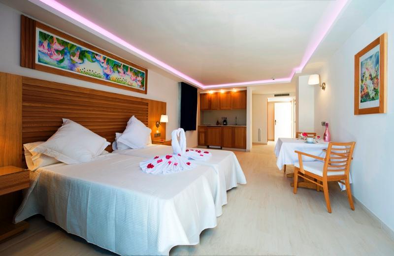 My Way Luxury Ibiza Studio - Ab Group Playa d'en Bossa Dış mekan fotoğraf